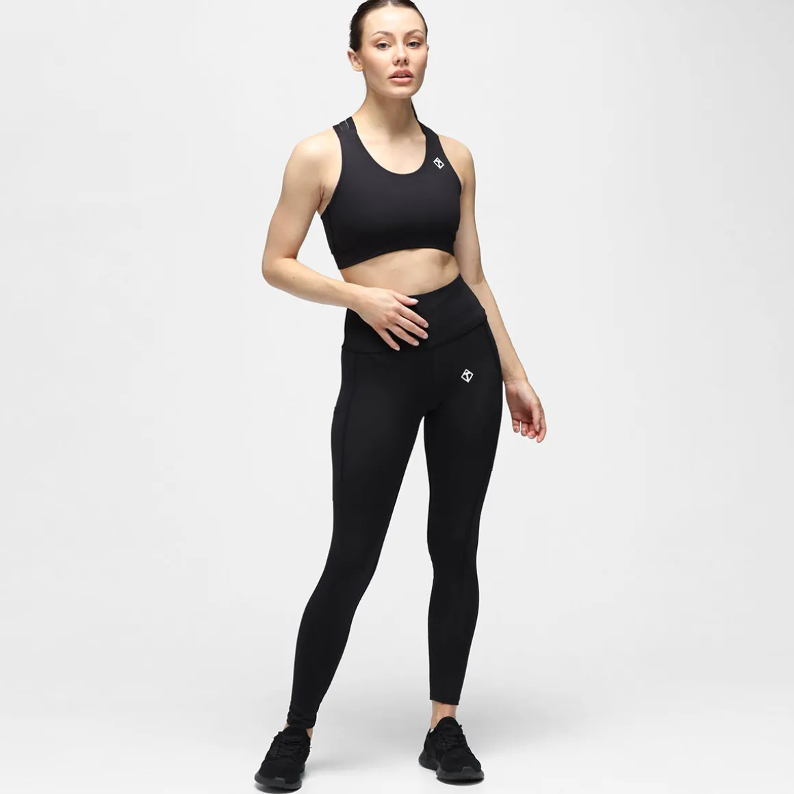 Black Diamond Luxe Leggings With Pockets