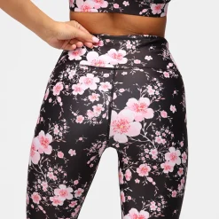 Blossom Noir Capri