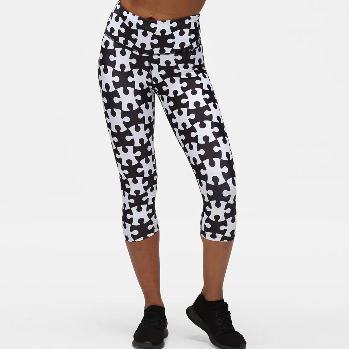 Monochrome Jigsaw Capri