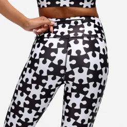 Monochrome Jigsaw Capri