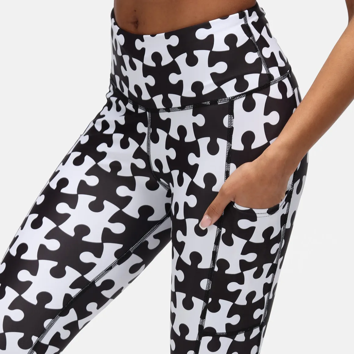 Monochrome Jigsaw Leggings